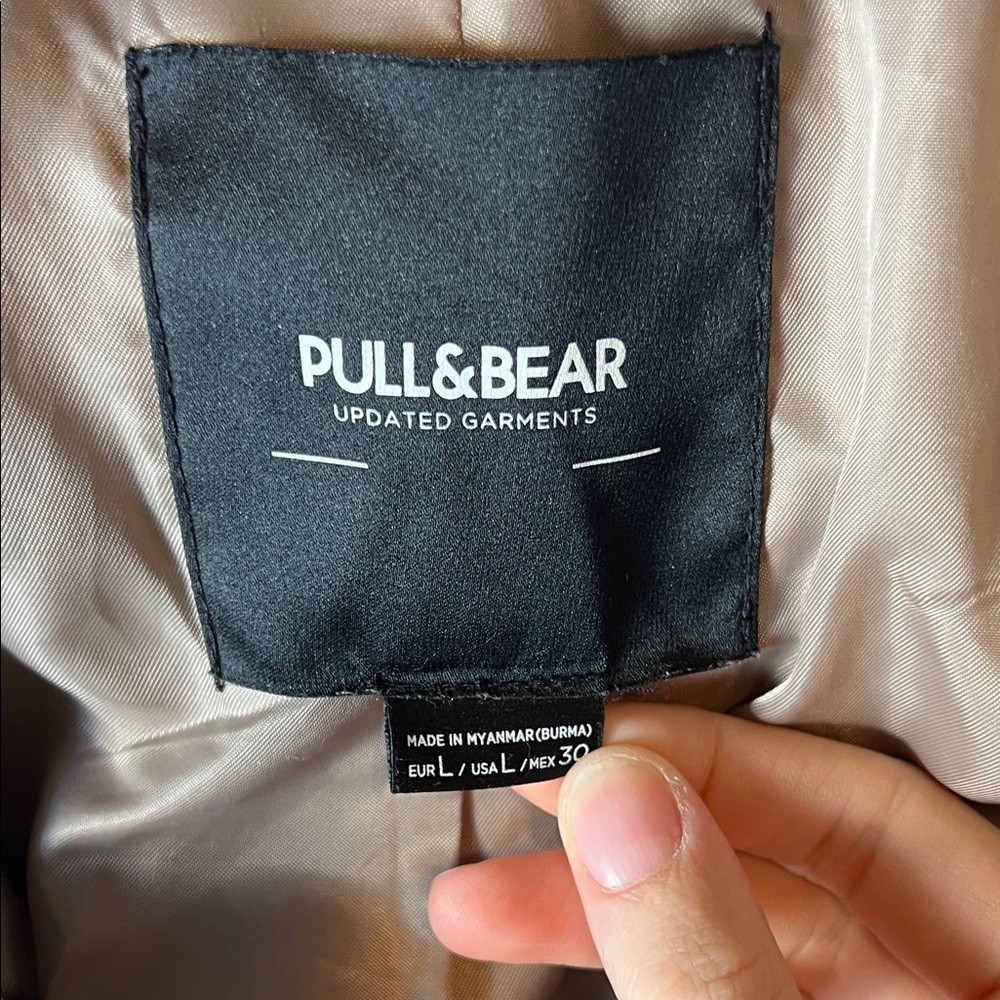 Pull & Bear Women's Beige Trench Coat - Picture 3 of 4